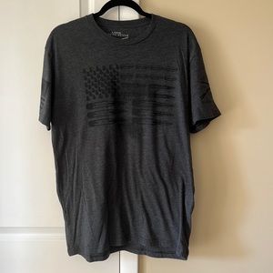 NWOT large grunt style shirt